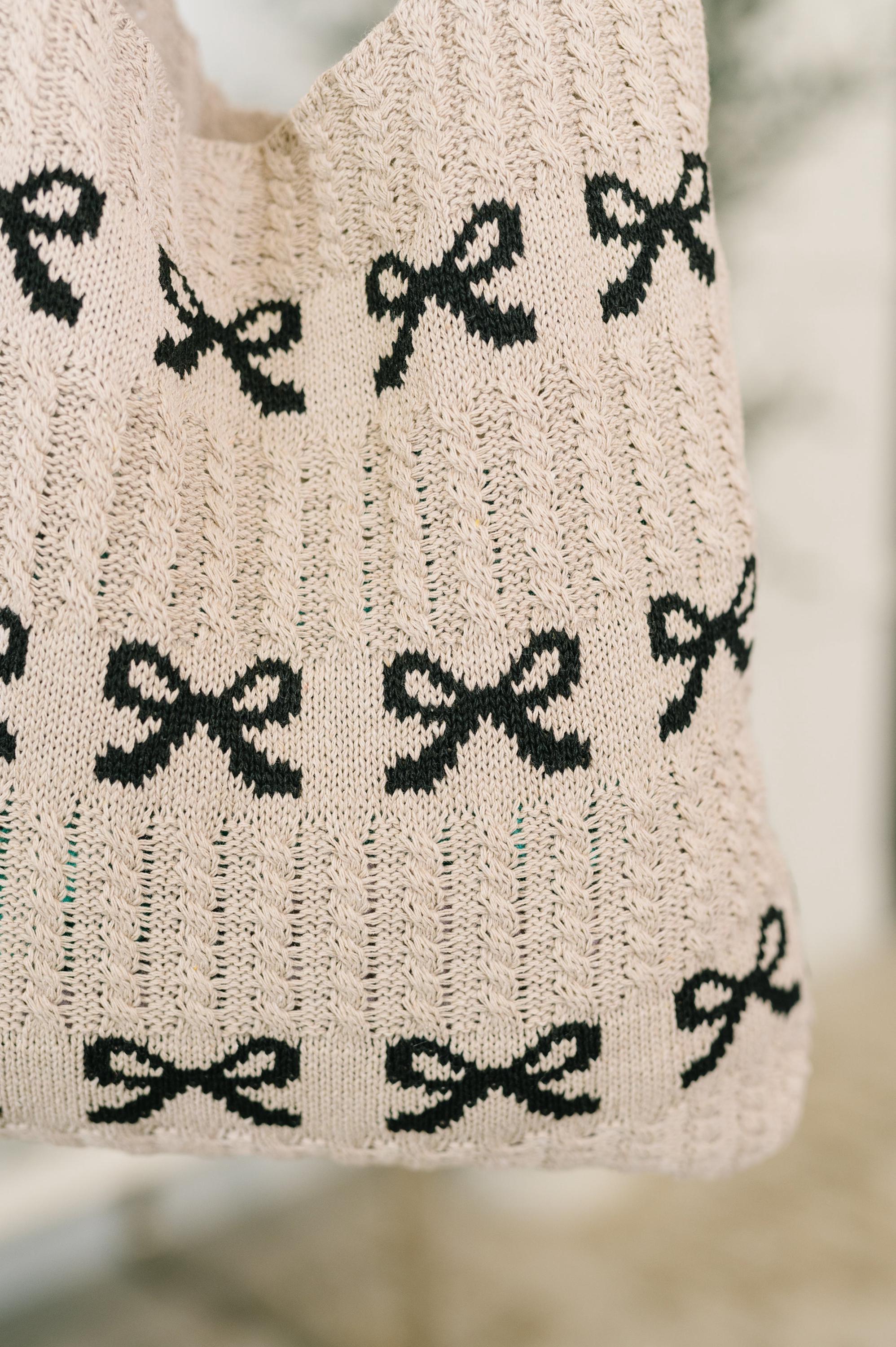 Coquette Bag Topped With a Bow Knit Shoulder Tote Bag — view 2