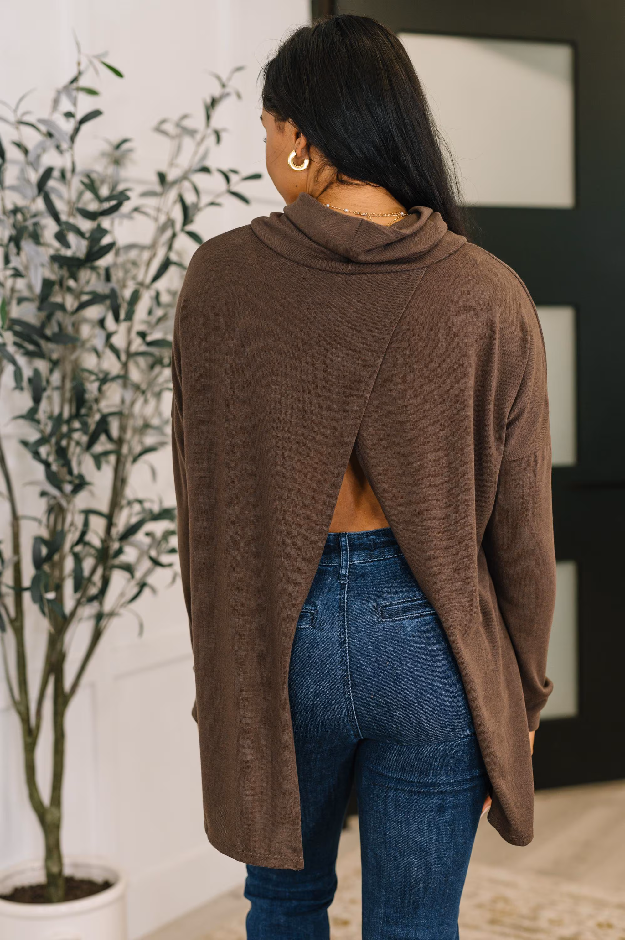 Travel Destination Pullover in Chocolate — view 5