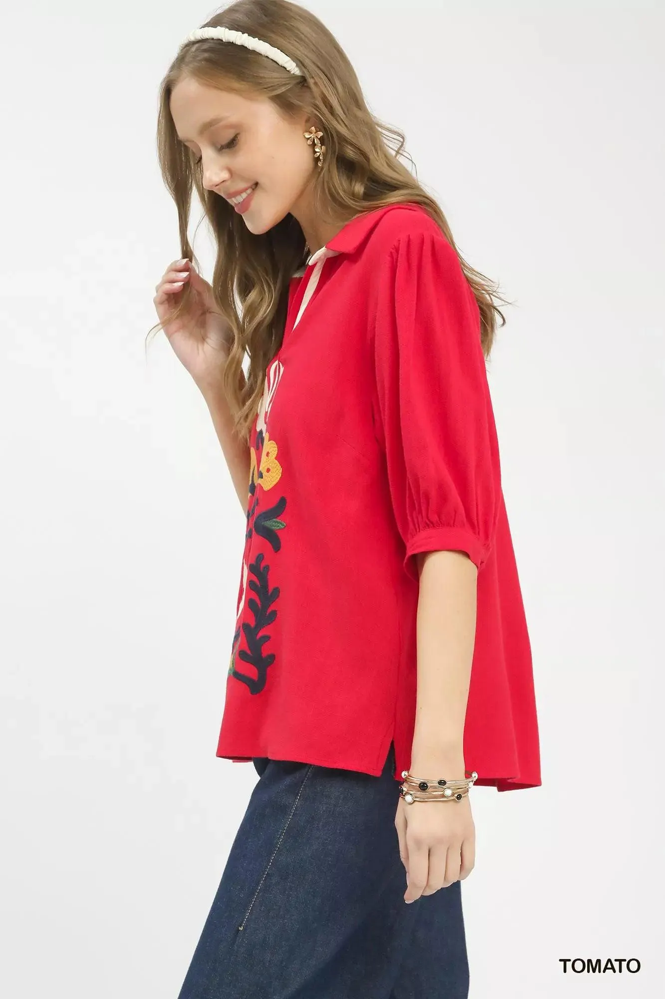 Watering the Garden Linen Blouse in Tomato — view 2
